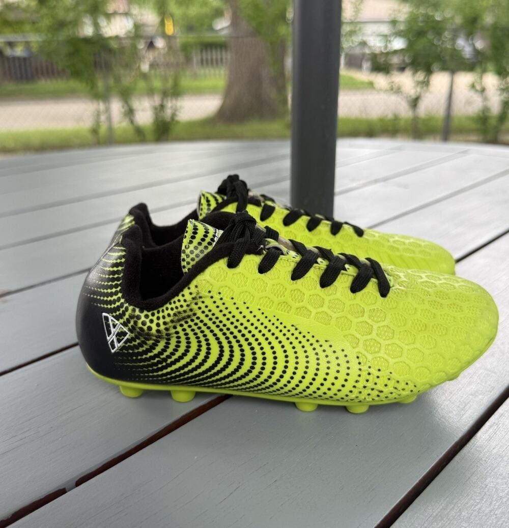 Vizari Boca FG Soccer Cleats Unisex Boys Girls Kids Size 12.5 C Soccer Cleats
